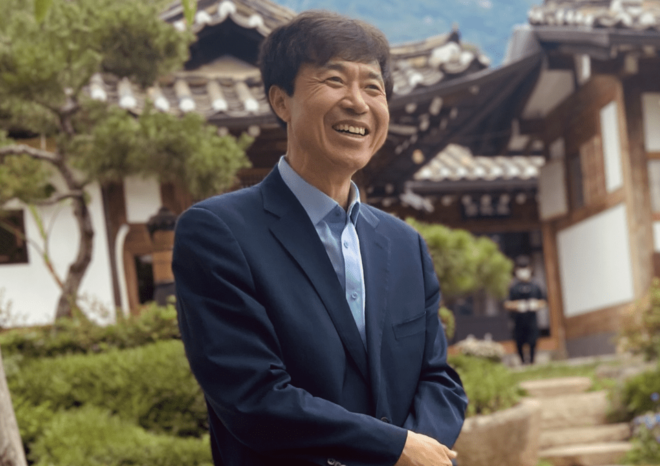 김영인 백석고 교장 ‘교육대전환의 시대, 다시 학교의 길을 묻다’ 출간